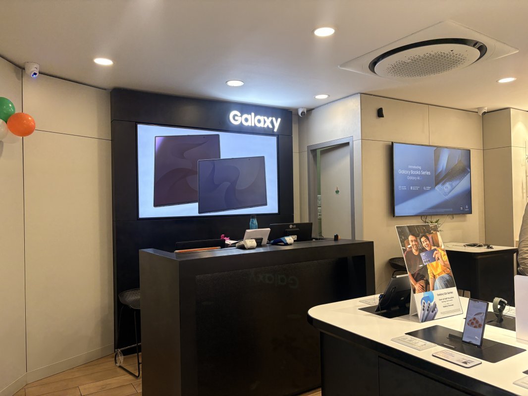 Samsung Experience Store