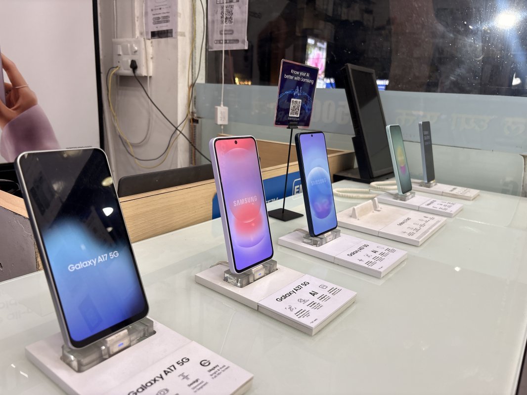 Aniket Mobile shopee